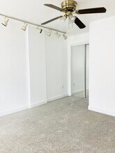 143 Davis St, Unit 2 in Philadelphia, PA - Building Photo - Building Photo
