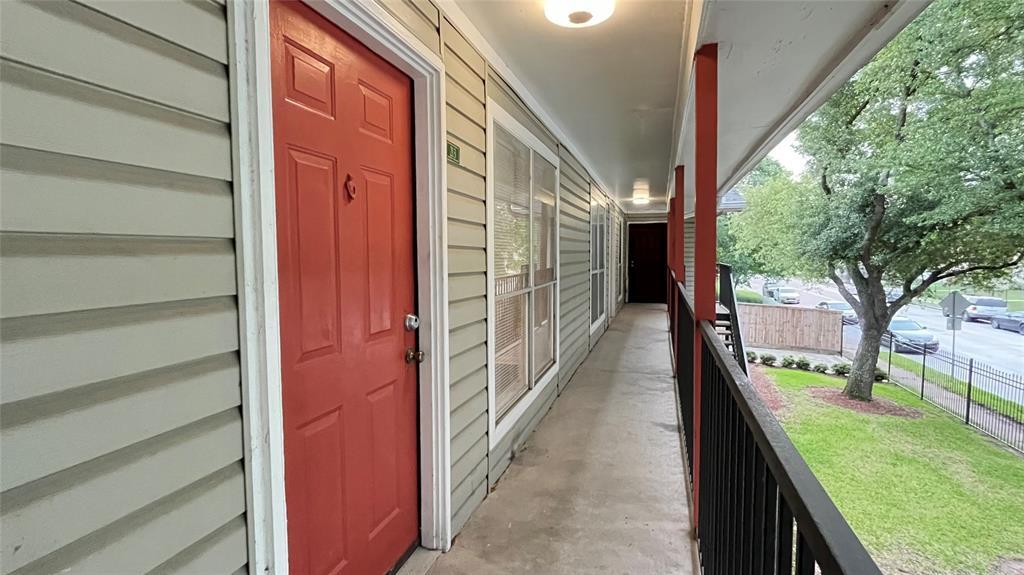 9636 Crofton St Photo