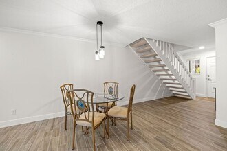 4949 N Hwy A1A in Fort Pierce, FL - Foto de edificio - Building Photo