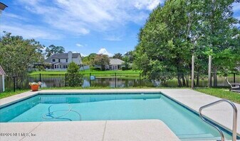 10334 Triple Crown Ave in Jacksonville, FL - Building Photo