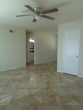 607 E Utica Ave in Huntington Beach, CA - Building Photo - Building Photo