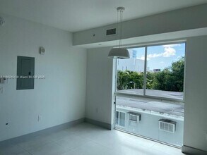 519 SW 5th Ave in Miami, FL - Building Photo - Building Photo