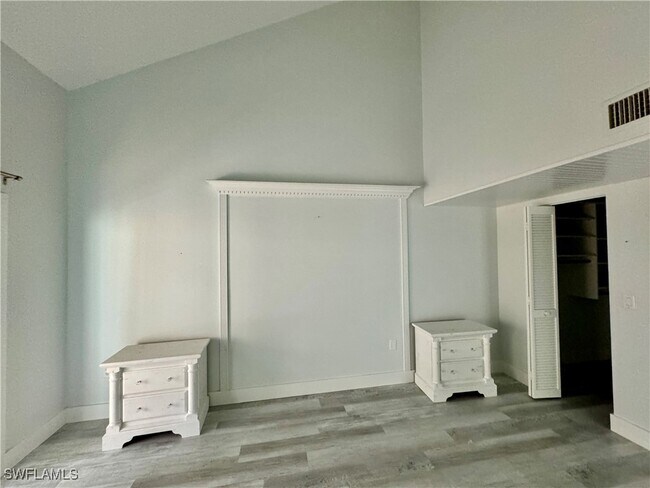 property at 871 Meadowland Dr