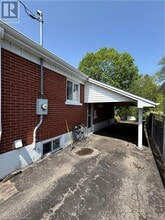 210 Greenwood Ave in Oshawa, ON - Building Photo - Building Photo
