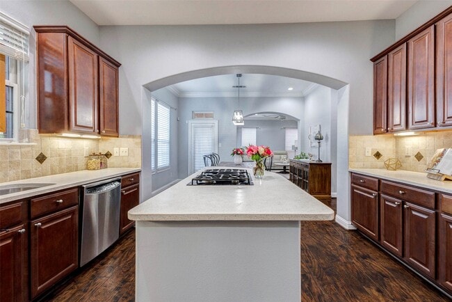 28 Versante Ct in Houston, TX - Building Photo - Building Photo