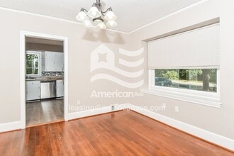 123 Hendrix St in West Columbia, SC - Building Photo - Building Photo