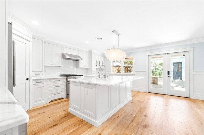 property at 308 7th St