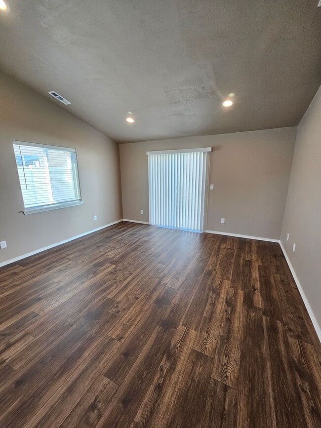 4268 W Wood Ct in Moses Lake, WA - Building Photo - Building Photo