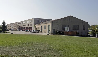 Garton Toy Factory in Sheboygan, WI - Foto de edificio - Building Photo