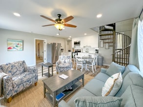 2703 Homes Dr in Morehead City, NC - Foto de edificio - Building Photo