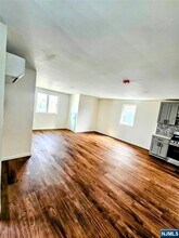 212 Laurel Ave in Kearny, NJ - Building Photo - Building Photo