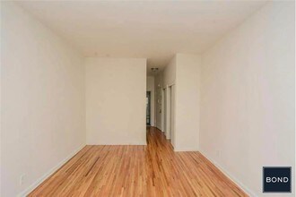 304 E 90th St-Unit -C3 in New York, NY - Building Photo - Building Photo