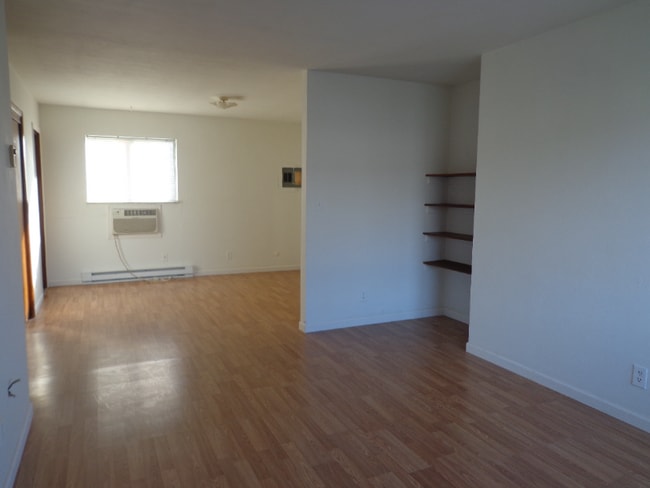 713 Cedar Dr in Fairborn, OH - Building Photo - Building Photo
