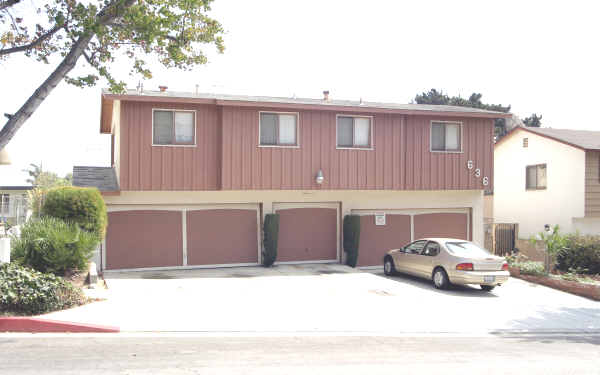 636 Hardin Dr in Inglewood, CA - Foto de edificio - Building Photo