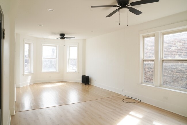 154 N Lamon Ave in Chicago, IL - Building Photo - Building Photo