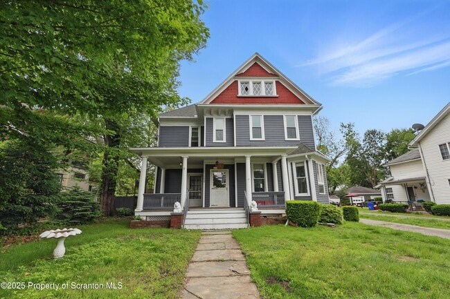property at 1638 Sanderson Ave