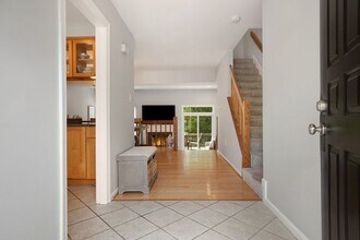 5016 Cloister Dr in Rockville, MD - Building Photo - Building Photo