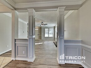 7504 Axis Ct in Charlotte, NC - Building Photo - Building Photo