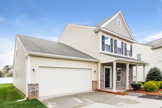 7318 Reece Valley Ct in Charlotte, NC - Foto de edificio - Building Photo
