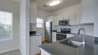 Reserve at Potomac Yard Apartments