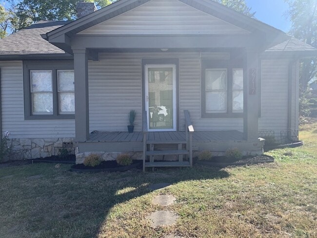 property at 2717 Delaware Ave