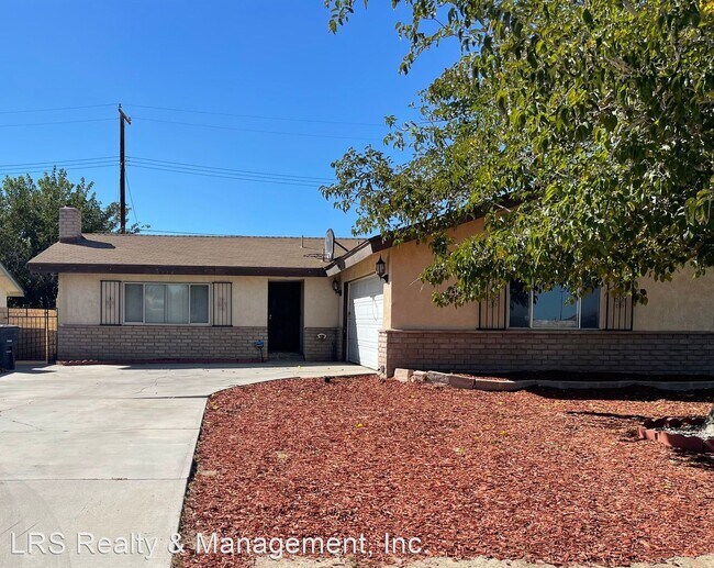 3123 Glendower St Rentals in Rosamond, CA