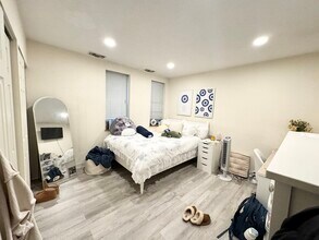 111 Gainsborough St, Unit 01 in Boston, MA - Building Photo - Building Photo