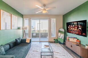 9600 W Georgia Ave in Glendale, AZ - Building Photo