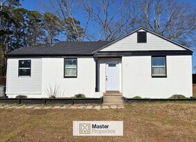 27 Ridgeway Dr in Greenville, SC - Building Photo