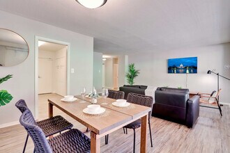2111 Richmond Hwy in Arlington, VA - Building Photo - Building Photo