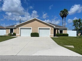 1020 NE 8th Pl in Cape Coral, FL - Building Photo