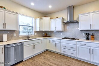 4712 E Nocona Ln in Phoenix, AZ - Building Photo - Building Photo