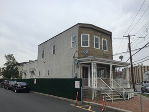 139 Fr Capodanno Blvd in Staten Island, NY - Building Photo - Building Photo