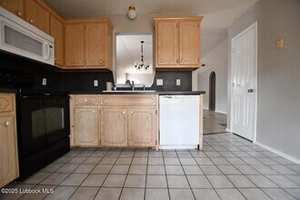 6114 6th St in Lubbock, TX - Building Photo - Building Photo