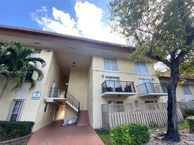 8600 SW 109th Ave in Miami, FL - Building Photo