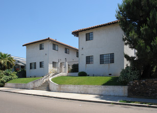 3711 Arnold Ave in San Diego, CA - Building Photo - Building Photo