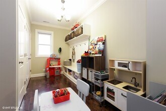 703 W Melrose St in Chicago, IL - Building Photo - Building Photo