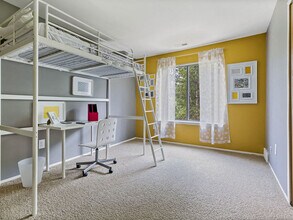 Franklin River Apartments in Southfield, MI - Foto de edificio - Building Photo