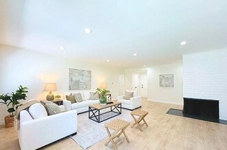 20323 Lorne St in Los Angeles, CA - Building Photo - Building Photo