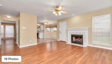 1122 Augusta Dr in Richmond, TX - Building Photo - Building Photo