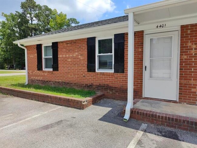 property at 4401 Layola Ave