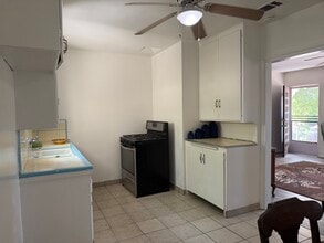 10324 Hillhaven Ave in Tujunga, CA - Building Photo - Building Photo