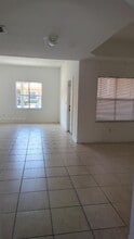4960 Windward Way in Fort Lauderdale, FL - Building Photo - Building Photo