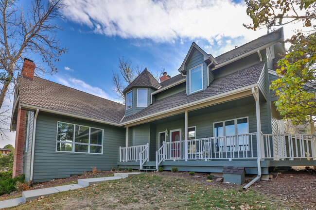 7608 E Windlawn in Parker, CO - Foto de edificio - Building Photo