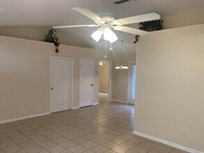 2465 Tishman Ave in North Port, FL - Building Photo - Building Photo