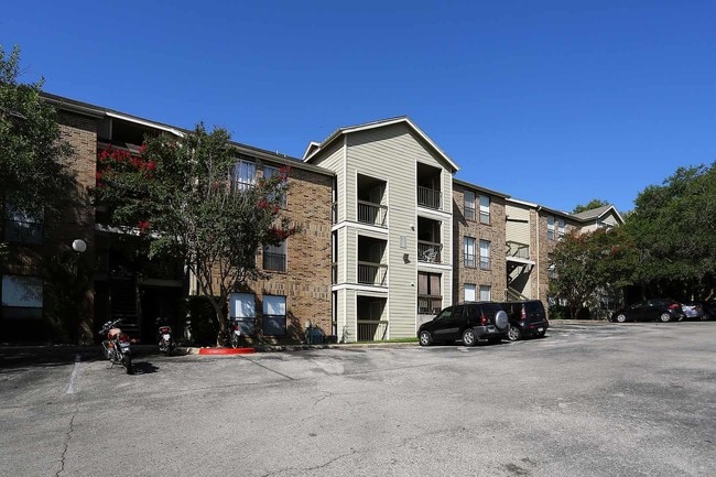Silver Creek Apartments