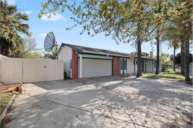 property at 2714 Flory Dr