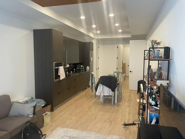 property at 1306 N Front St