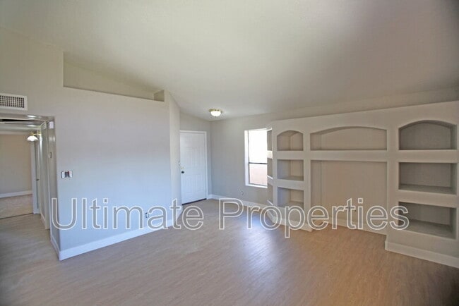 5125 N 78th Dr in Glendale, AZ - Building Photo - Building Photo
