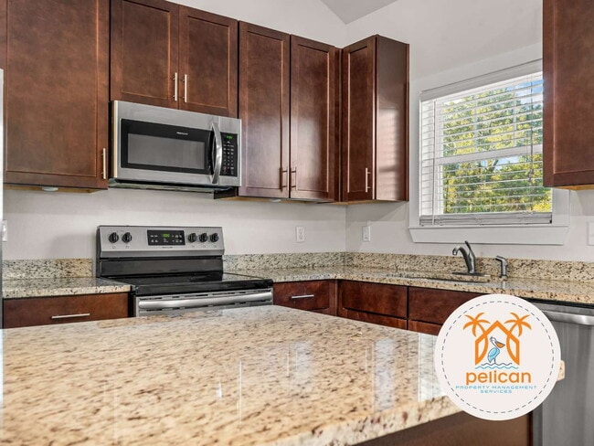 1723 W Intendencia St in Pensacola, FL - Building Photo - Building Photo